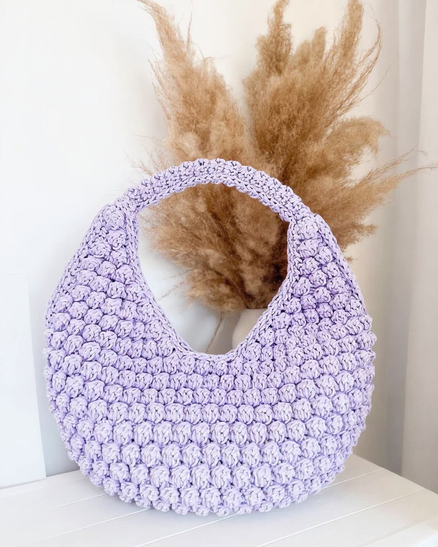 Sac en crochet lilas à motif texturé, fait main QOFFA