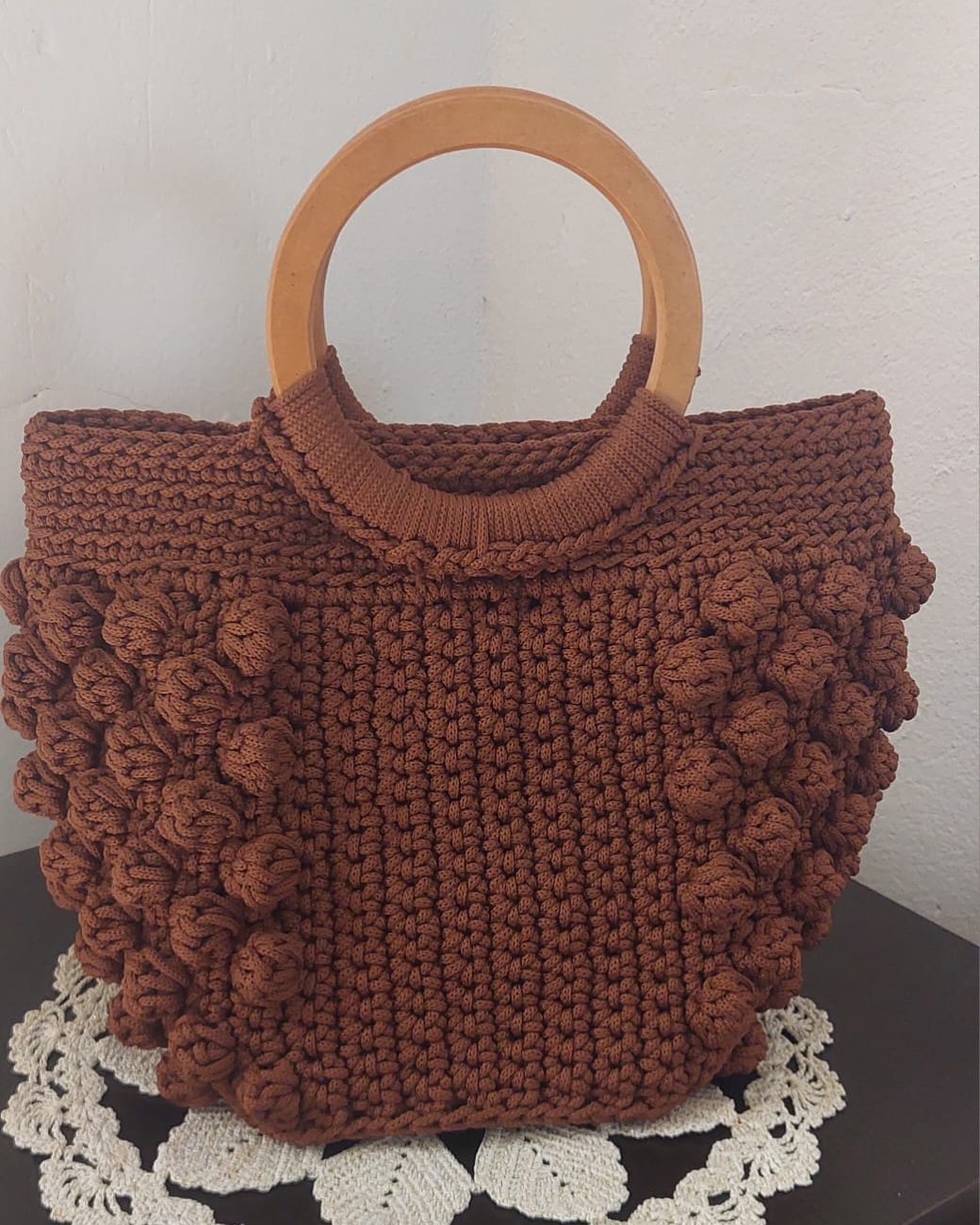 Sac en crochet marron à motif bobble, fait main QOFFA
